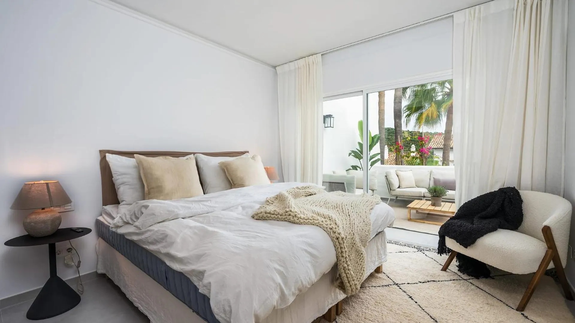 Lomas De La Quinta Modern Luxury Apartment Views Benahavis